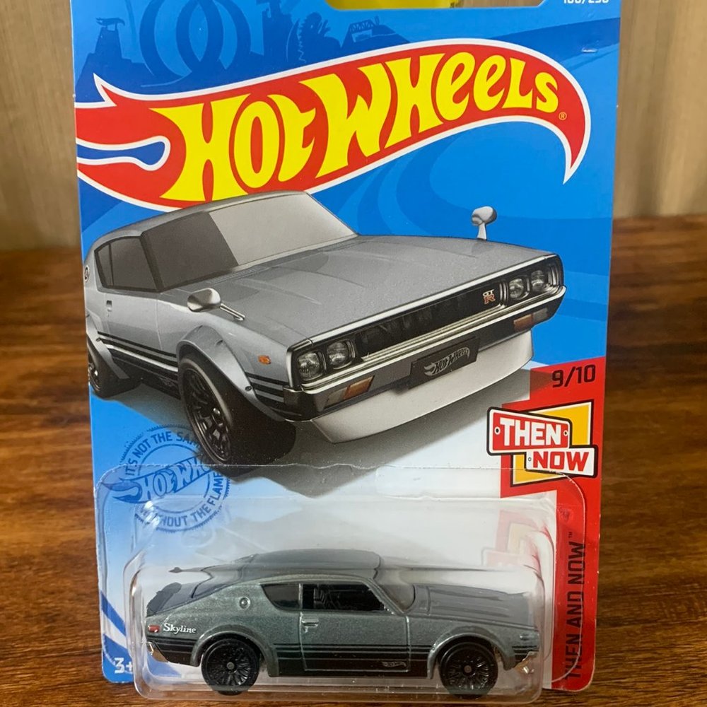 Hot Wheels Then and Now Nissan Skyline 2000 GT-R